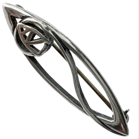 Hallmarked CJL Sterling Silver Glasgow Rose Brooch - Picture 1 of 9
